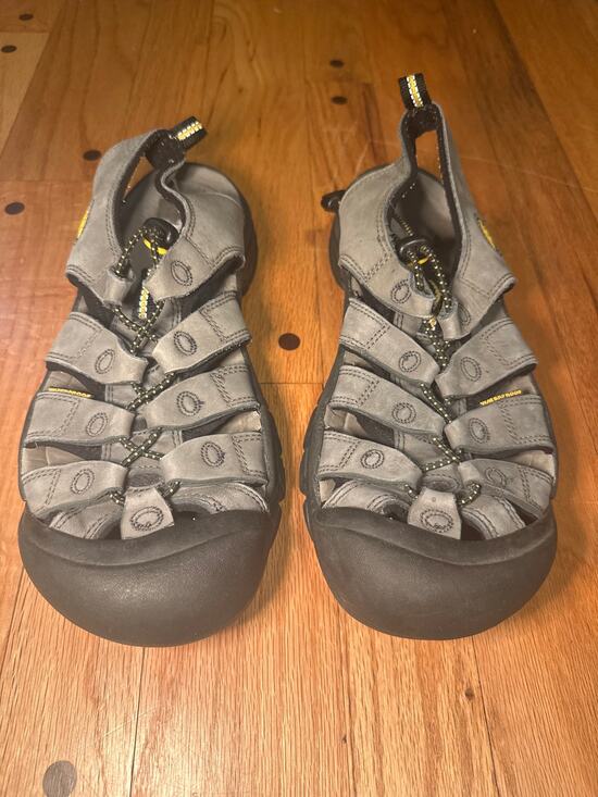 KEEN Newport H2 Closed Toe Sandals Men’s Sz 11 Gray Water Hiking Outdoor Shoes main image 7